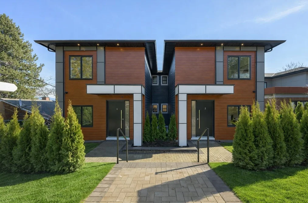 Half Duplex for sale at 2 6176 Elgin Avenue Burnaby British Columbia - MLS: R3095812