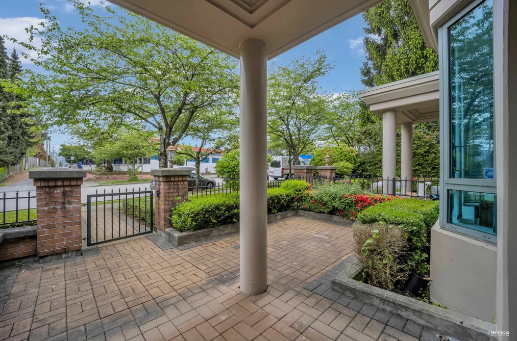 2 6611 SOUTHOAKS CRESCENT, Burnaby BC V5E 4L5, Burnaby BC — Residential for Sale - Photo 3