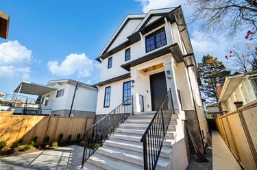 6879 Quebec St Unit 2, Vancouver, BC - MLS: R3179356