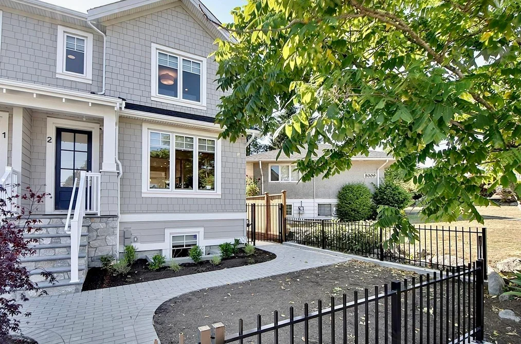 2 8029 MACPHERSON AVENUE, Burnaby BC V5J 4P5, Burnaby BC — Residential for Sale - Photo 2