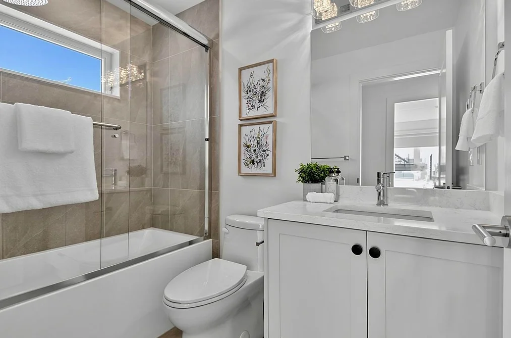 2 8029 MACPHERSON AVENUE, Burnaby BC V5J 4P5, Burnaby BC — Residential for Sale — Photo 25 of 40