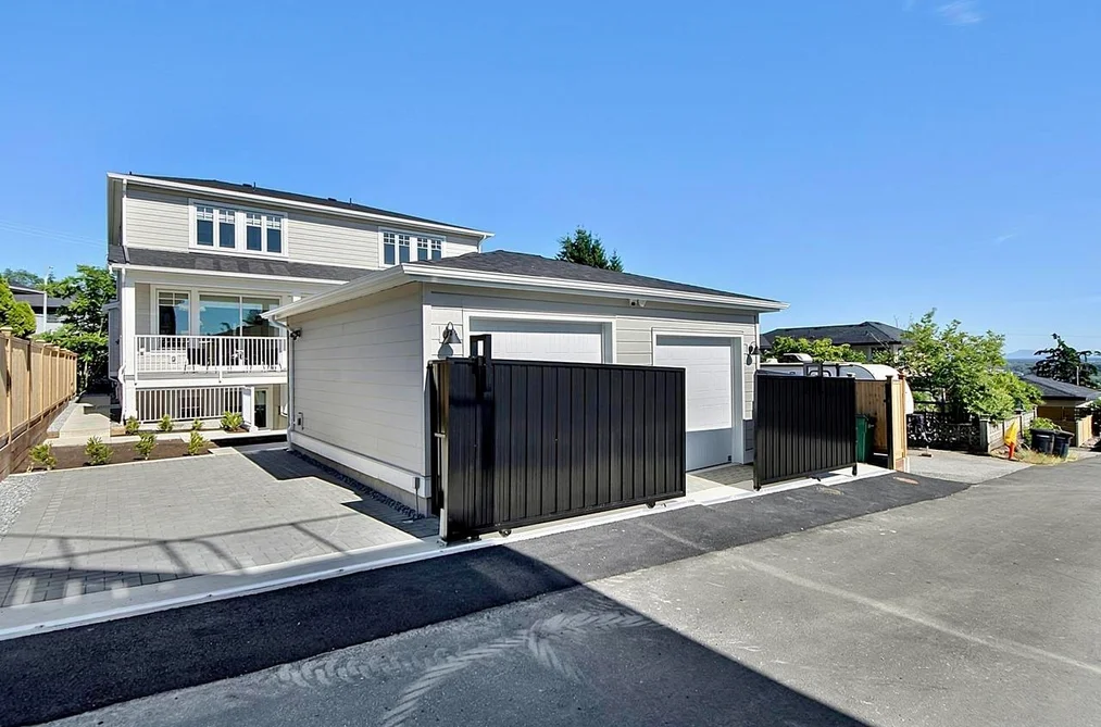 2 8029 MACPHERSON AVENUE, Burnaby BC V5J 4P5, Burnaby BC — Residential for Sale — Photo 39 of 40