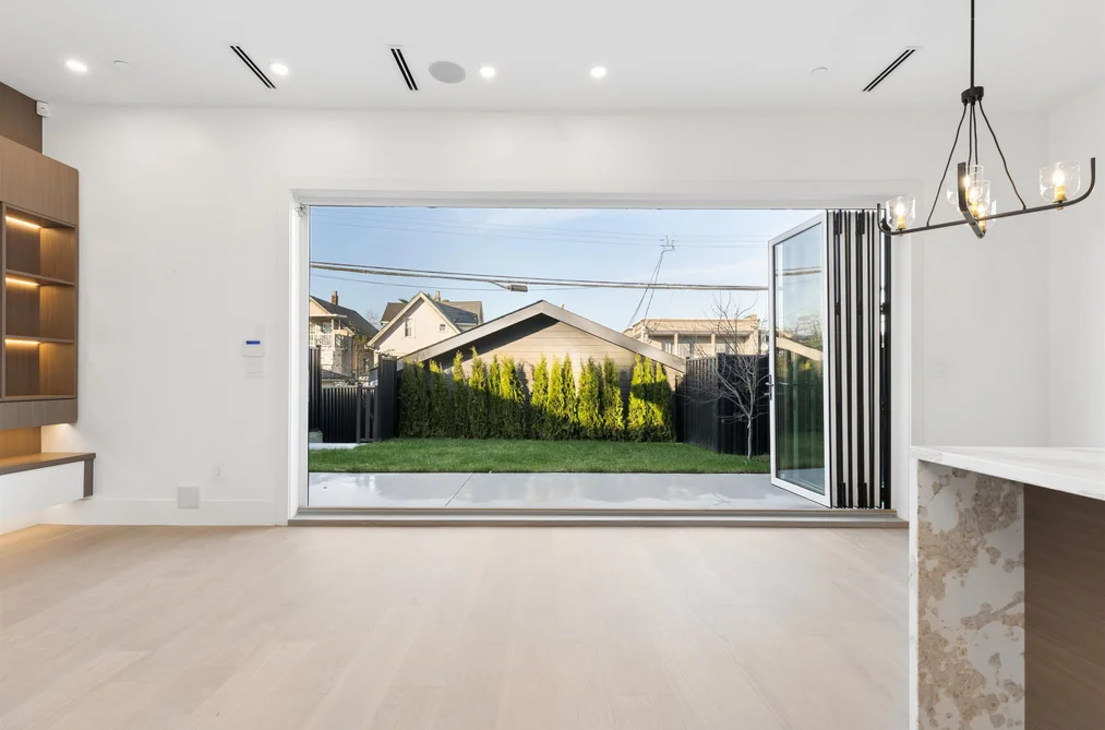 Half Duplex for sale at 2 847 E 10 Avenue Vancouver British Columbia - MLS: R3112912