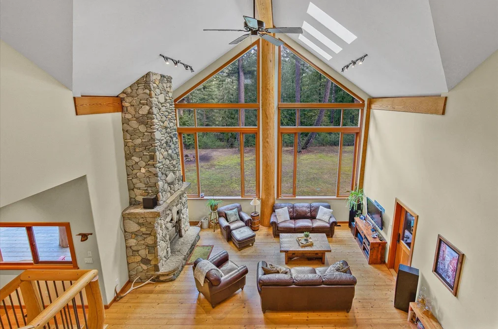 2 WALKERVILLE ROAD, Pemberton BC V0N 2K0, Pemberton BC — Residential for Sale - Photo 3