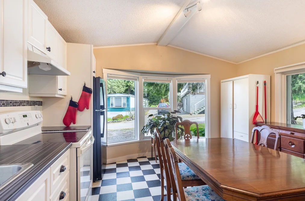 Manufactured Home for sale at 20 1416 North Road Gibsons British Columbia - MLS: R3127623