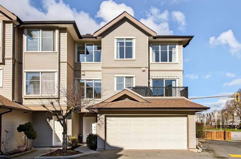 Townhouse for sale at 20 2488 Pitt River Road Port Coquitlam British Columbia - MLS: R3119674