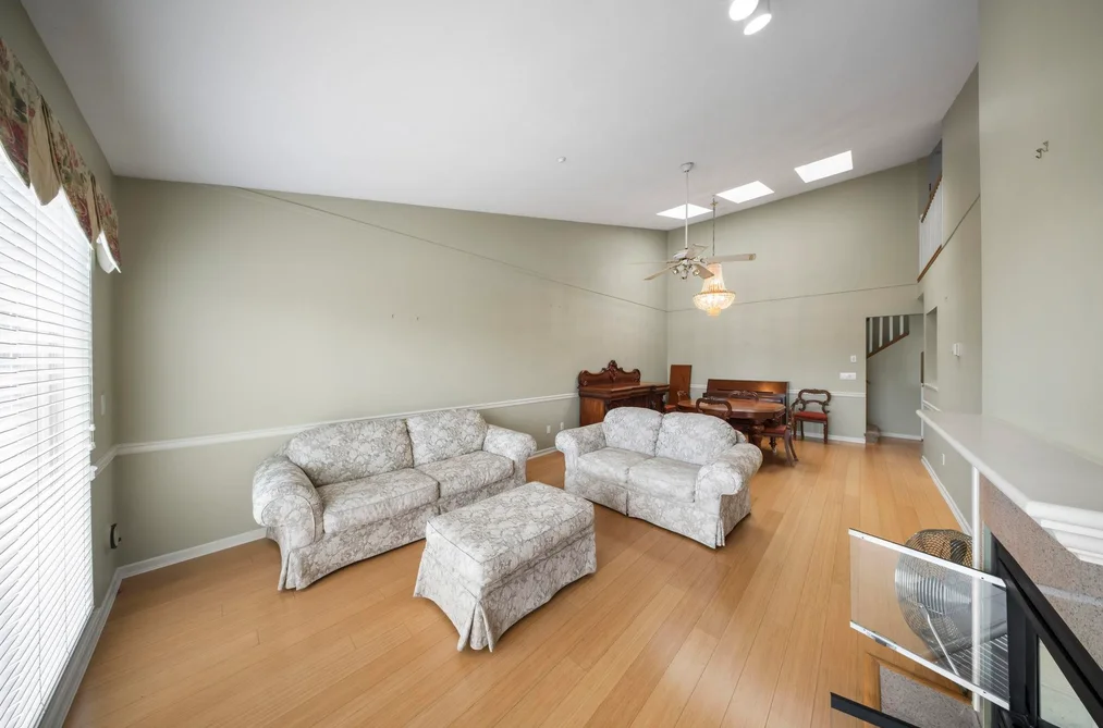 20 323 GOVERNORS COURT, New Westminster BC V3L 5S6, New Westminster BC — Residential for Sale - Photo 7