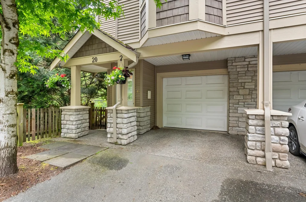 Townhouse for sale at 20 33321 George Ferguson Way Abbotsford British Columbia - MLS: R3126717