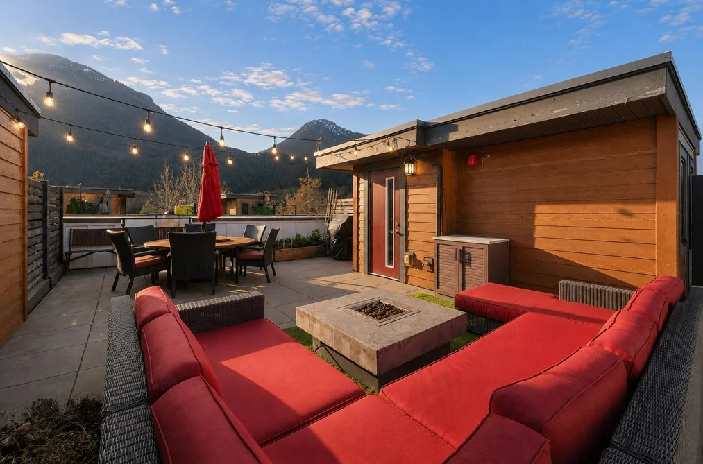 20 39769 GOVERNMENT ROAD, Squamish BC V8B 0Z1, Squamish BC — Residential for Sale - Photo 2