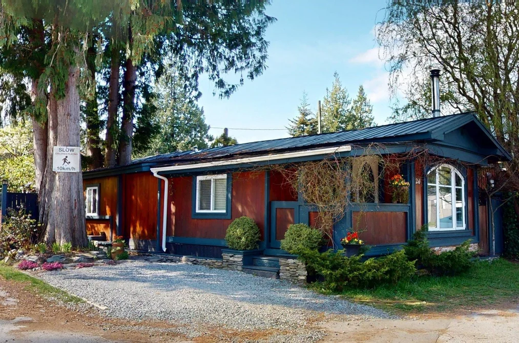 20 40022 GOVERNMENT ROAD, Squamish BC V0N 1T0, Squamish BC — Residential for Sale - Photo 3