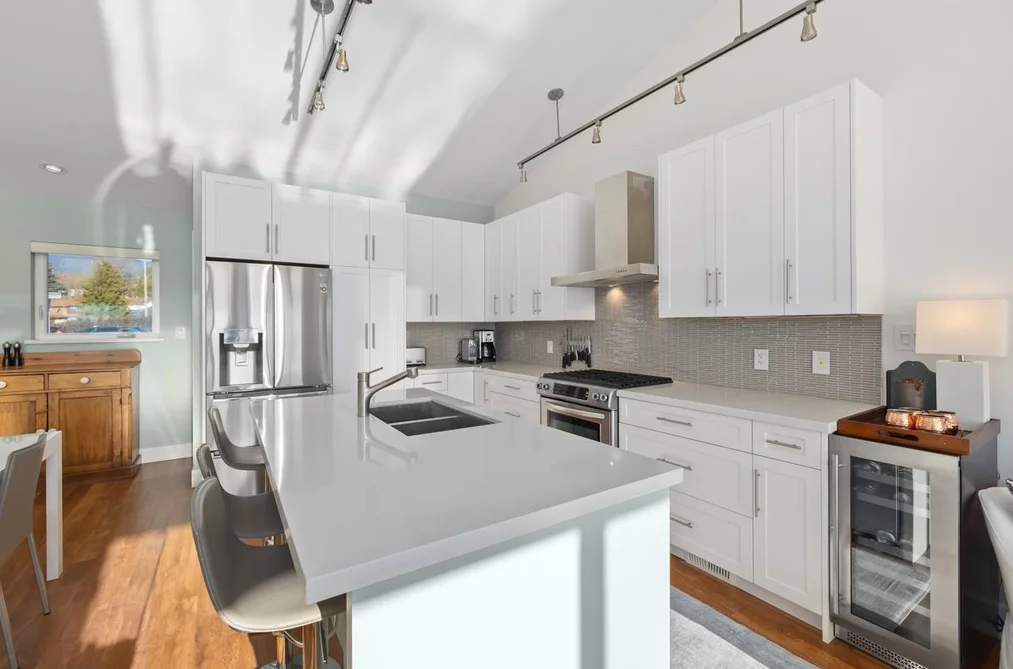 20 415 W ESPLANADE AVENUE, North Vancouver BC V7M 1A6, North Vancouver BC — Residential for Sale - Photo 5