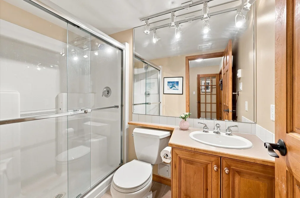20-4890 Painted Cliff Road, Whistler, BC - Townhouse for Sale - Photo 19 of 23 20-4890 Painted Cliff Road, Whistler, BC - Townhouse for Sale - Photo 19 of 23