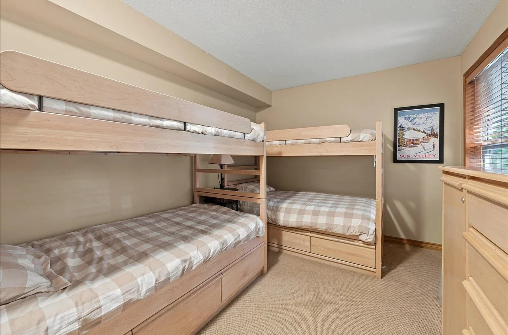 20-4890 Painted Cliff Road, Whistler, BC - Townhouse for Sale - Photo 20 of 23 20-4890 Painted Cliff Road, Whistler, BC - Townhouse for Sale - Photo 20 of 23