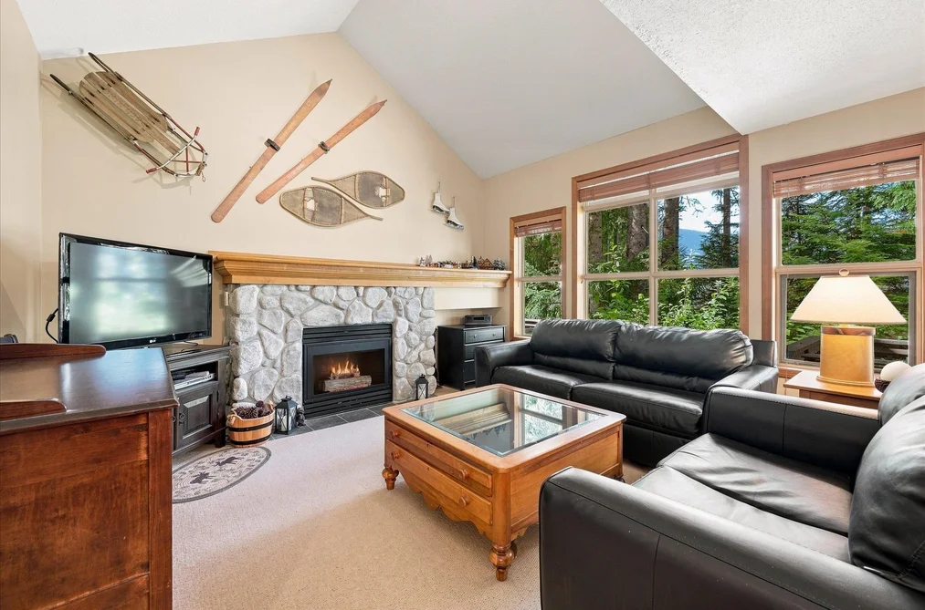 20-4890 Painted Cliff Road, Whistler, BC - Townhouse for Sale - Photo 3 of 23 20-4890 Painted Cliff Road, Whistler, BC - Townhouse for Sale - Photo 3 of 23