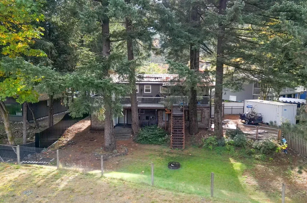 20 Robertson Crescent, Hope, BC - House for Sale - Photo 24 of 40 20 Robertson Crescent, Hope, BC - House for Sale - Photo 24 of 40