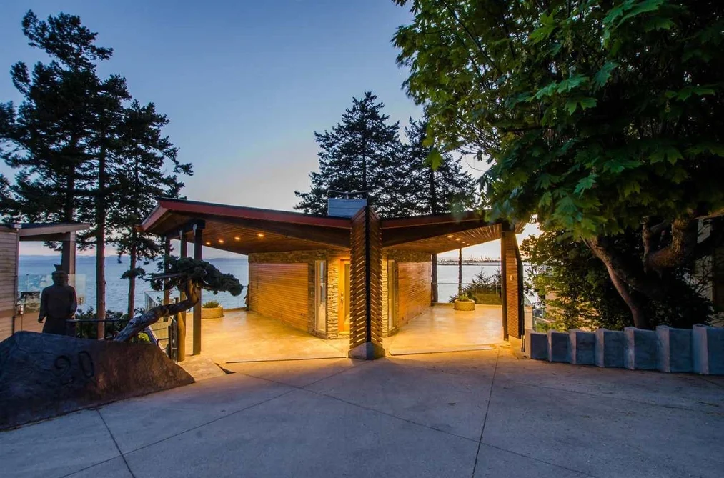 House for sale at 20 Tsawwassen Beach Road Delta British Columbia - MLS: R3061807