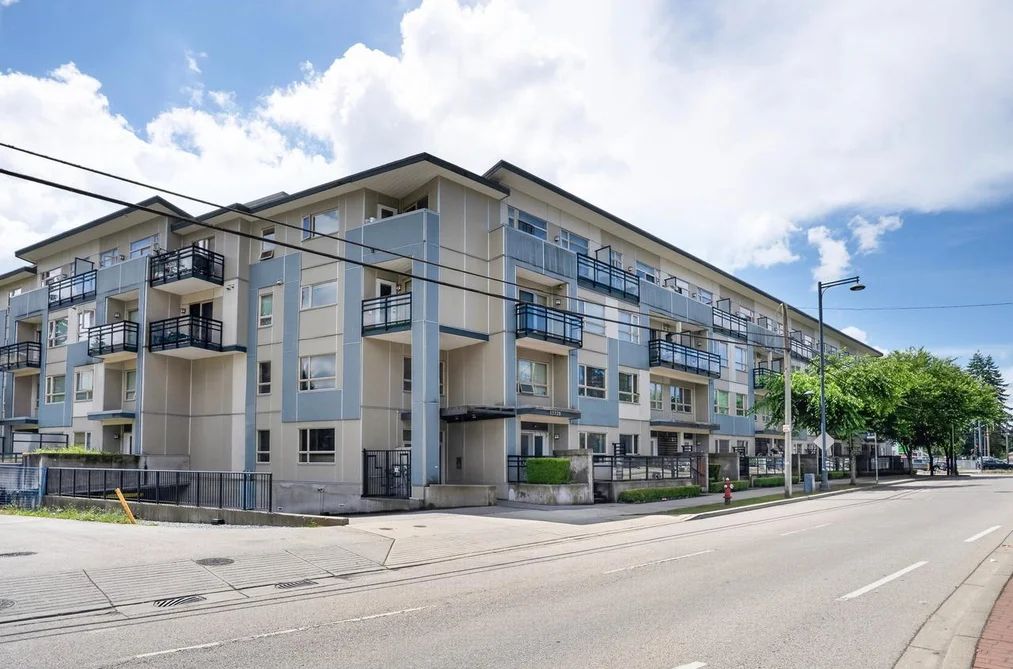 Condo for sale at 200 13228 Old Yale Road Surrey British Columbia - MLS: R3134222
