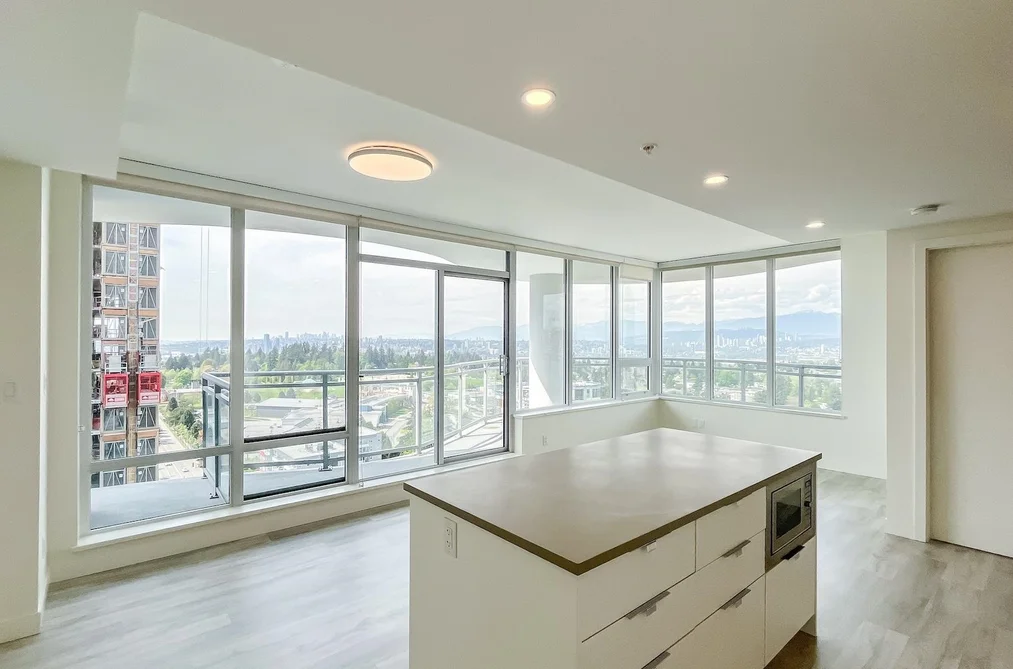 Condo for sale at 2001 13318 104 Avenue Surrey British Columbia - MLS: R3120395
