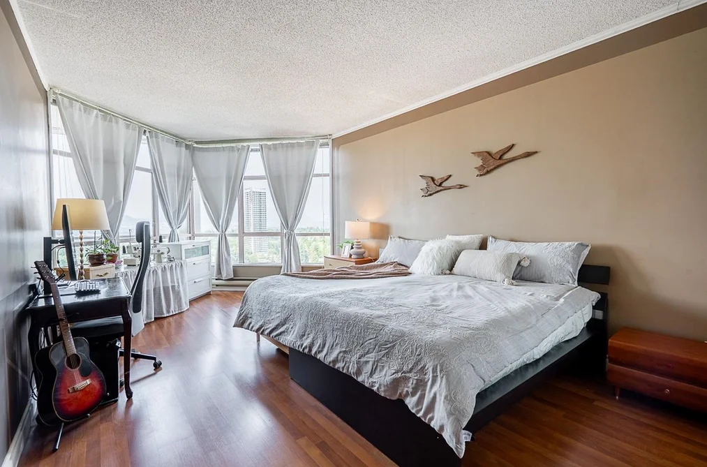 2001 14881 103A AVENUE, Surrey, BC — Residential for Sale — Photo 11 of 36