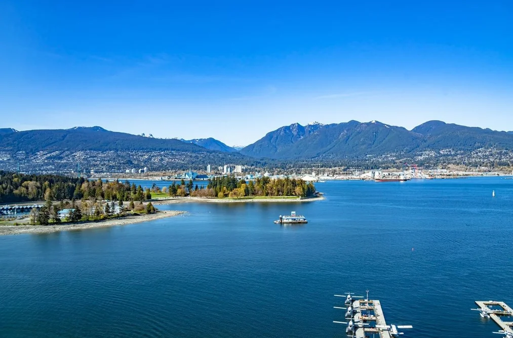 Condo for sale at 2001 277 Thurlow Street Vancouver British Columbia - MLS: R3111734