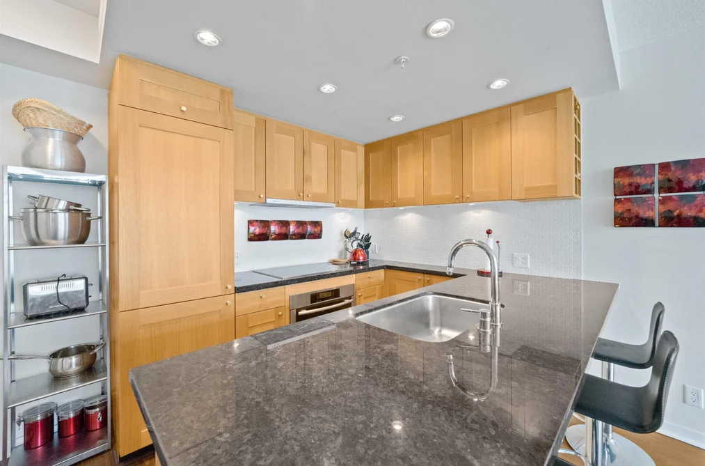 2001 821 CAMBIE STREET, Vancouver BC V6B 0E3, Vancouver BC — Residential for Sale - Photo 2