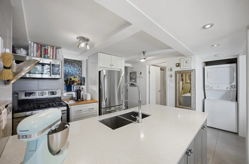 2001 WALL STREET, Vancouver BC V5L 5E4, Vancouver BC — Residential for Sale - Photo 6