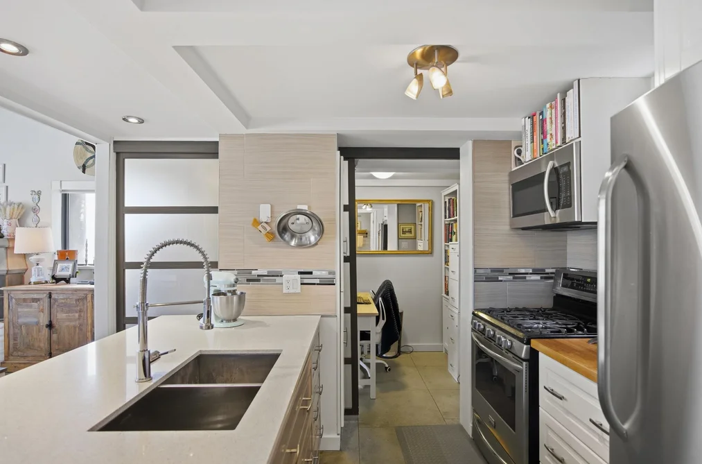 2001 WALL STREET, Vancouver BC V5L 5E4, Vancouver BC — Residential for Sale - Photo 7