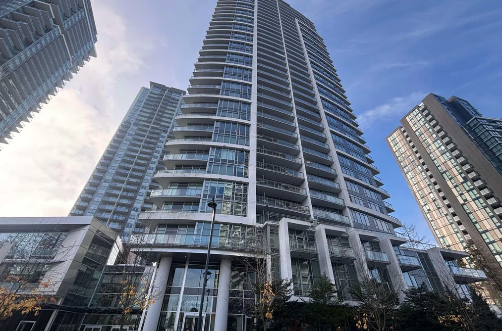 13308 Central Ave Unit 2002, Surrey, BC - MLS: R3173920