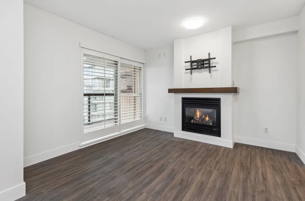 2002 989 RICHARDS STREET, Vancouver BC V6B 6R6, Vancouver BC — Residential for Sale - Photo 3