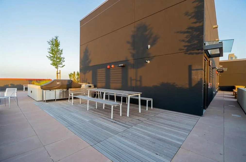 2003 10626 CITY PARKWAY, Surrey BC V3T 4C7, Surrey BC — Residential for Sale — Photo 18 of 21