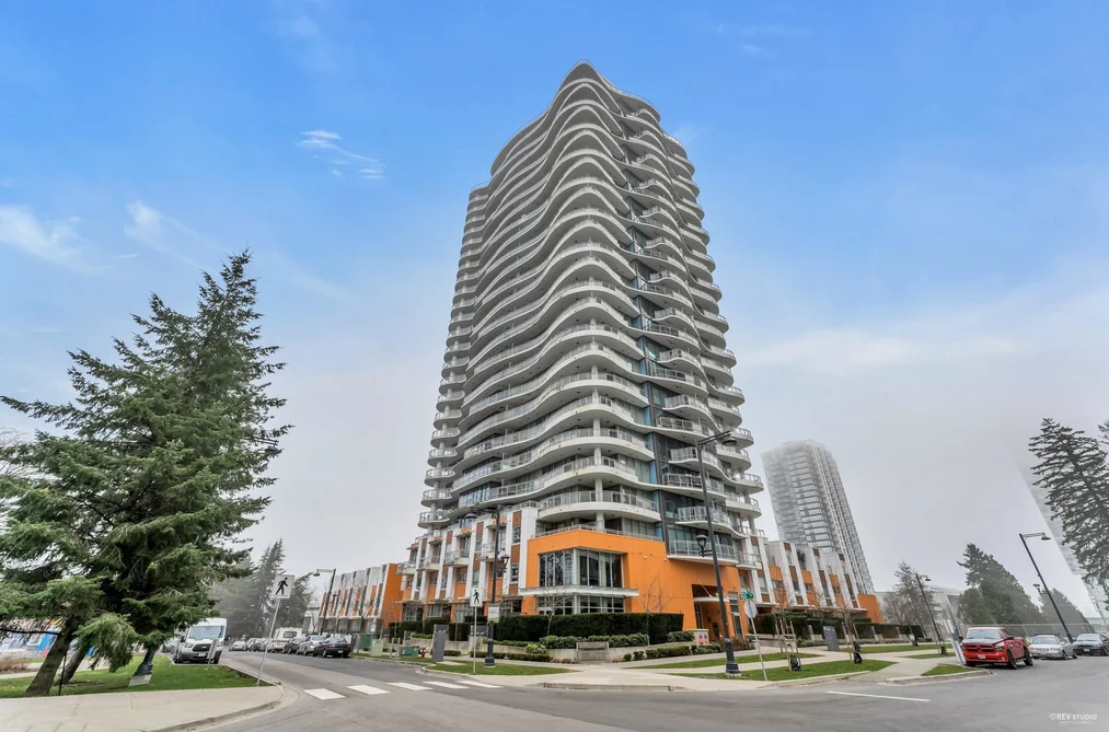 2003 13303 CENTRAL AVENUE, Surrey BC V3T 0K6, Surrey BC — Residential for Sale - Photo 2