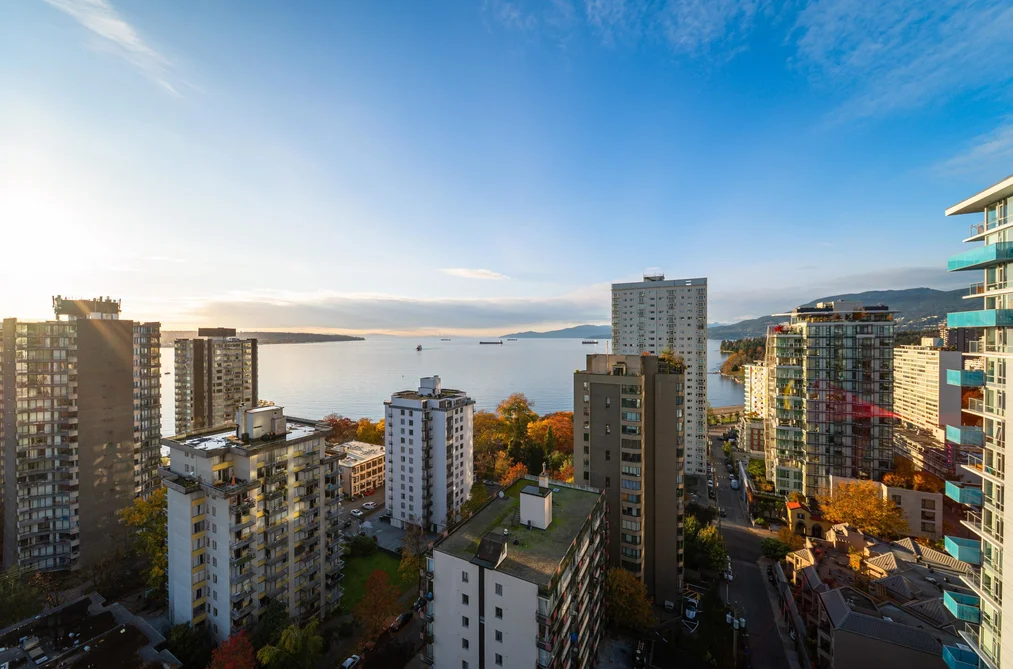 2004 1251 CARDERO STREET, Vancouver BC V6G 2H9, Vancouver BC — Residential for Sale - Photo 2
