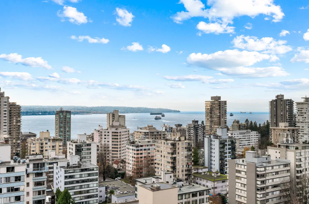 Condo for sale at 2004 1816 Haro Street Vancouver British Columbia - MLS: R3072456