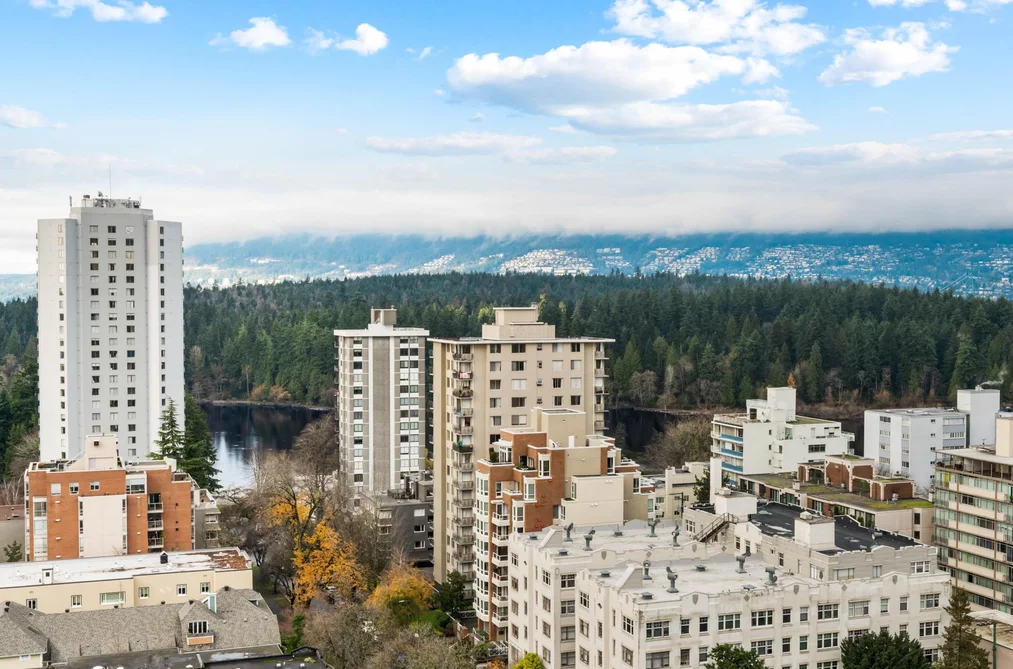 2004 1816 HARO STREET, Vancouver BC V6G 2Y7, Vancouver BC — Residential for Sale - Photo 2