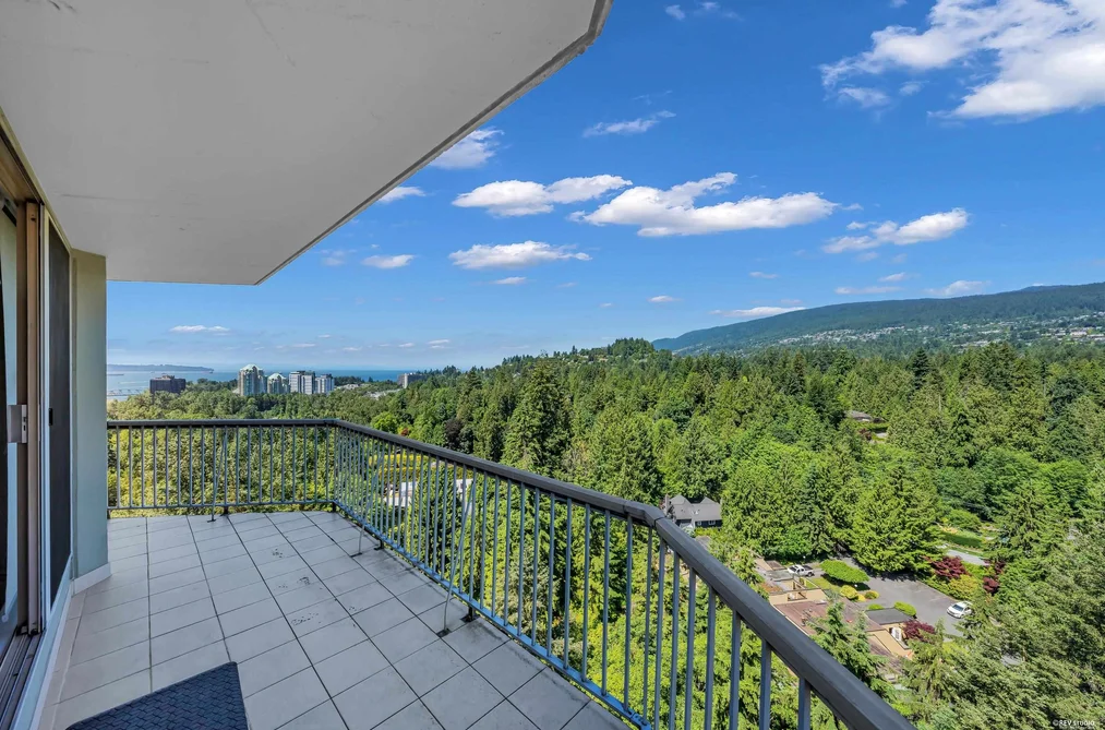 2004 2024 FULLERTON AVENUE, North Vancouver BC V7P 3G4, North Vancouver BC — Residential for Sale — Photo 3 of 30