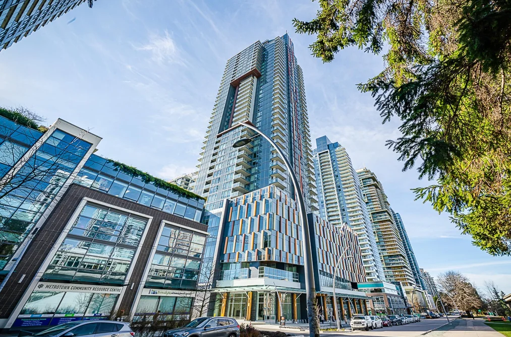 Condo for sale at 2004 4458 Beresford Street Burnaby British Columbia - MLS: R3144679