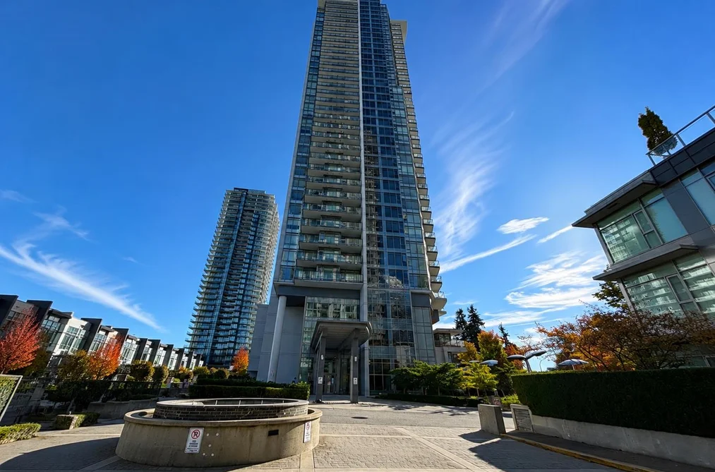 4900 Lennox Lane Unit 2004, Burnaby, BC - MLS: R3171205