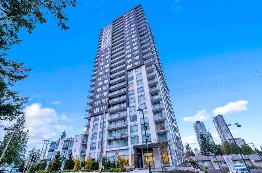 Condo for sale at 2006 13359 Old Yale Road Surrey British Columbia - MLS: R3103019