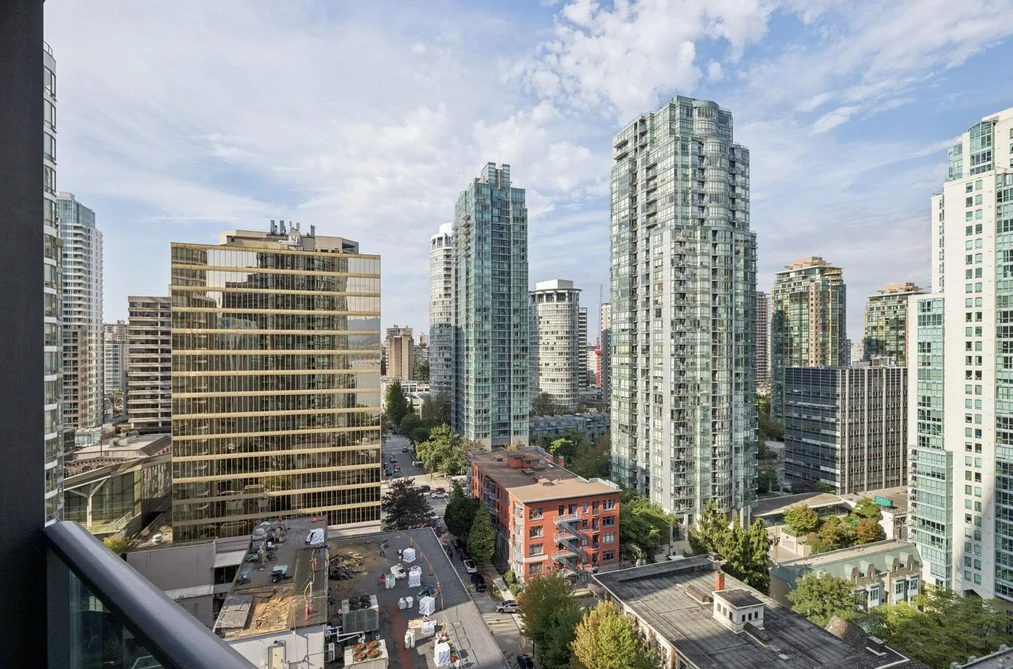 2007 - 1189 Melville Street, Vancouver, BC - MLS: R3168778 - Photo 4 2007 - 1189 Melville Street, Vancouver, BC - MLS: R3168778 - Photo 4