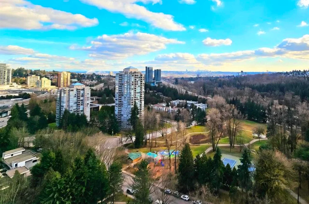 Condo for sale at 2007 3980 Carrigan Court Burnaby British Columbia - MLS: R2995412