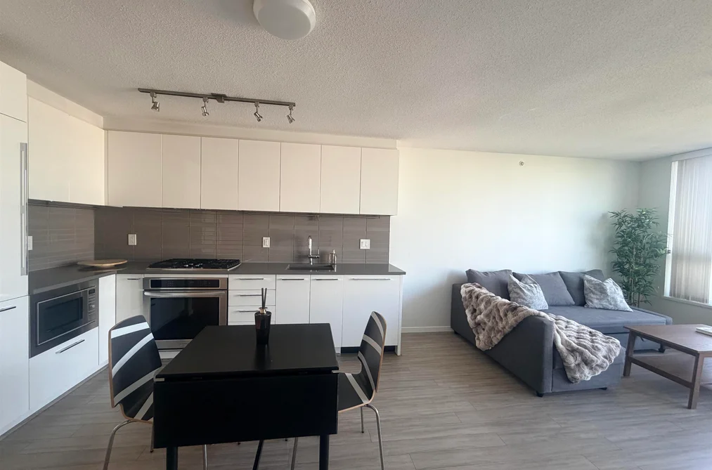 6658 Dow Ave Unit 2008, Burnaby, BC - MLS: R3174021