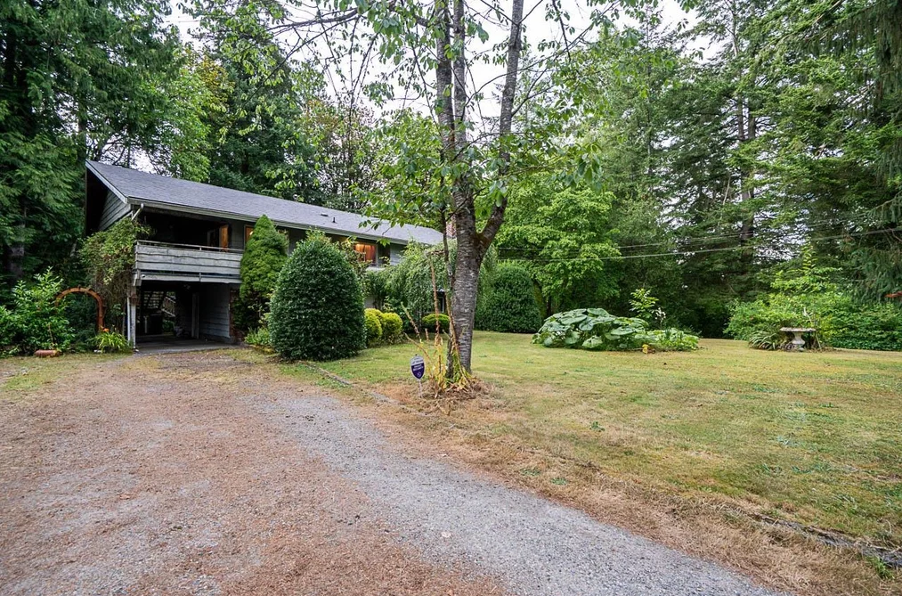 20088 Fernridge Crescent, Langley, BC - MLS: R3150022 - Photo 38 20088 Fernridge Crescent, Langley, BC - MLS: R3150022 - Photo 38