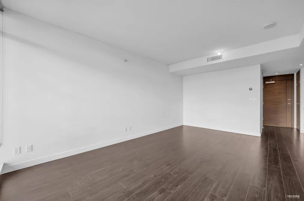 2009 4730 LOUGHEED HIGHWAY, Burnaby BC V5C 0M9, Burnaby BC — Residential for Sale - Photo 3