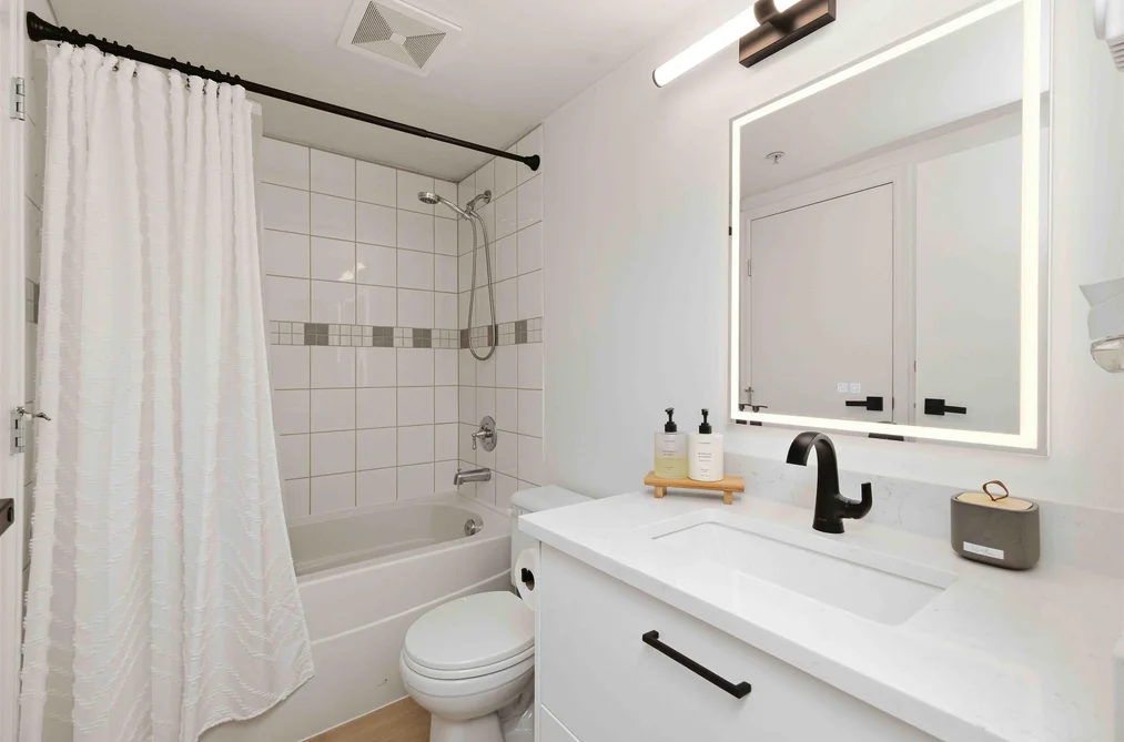 201 1111 LYNN VALLEY ROAD, North Vancouver BC V7J 3V4, North Vancouver BC — Residential for Sale — Photo 15 of 22