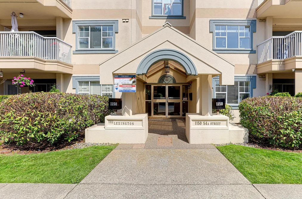Condo for sale at 201 1150 54a Street Delta British Columbia - MLS: R3074196