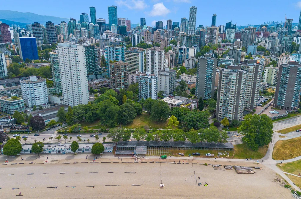 201 1251 CARDERO STREET, Vancouver BC V6G 2H9, Vancouver BC — Residential for Sale - Photo 2