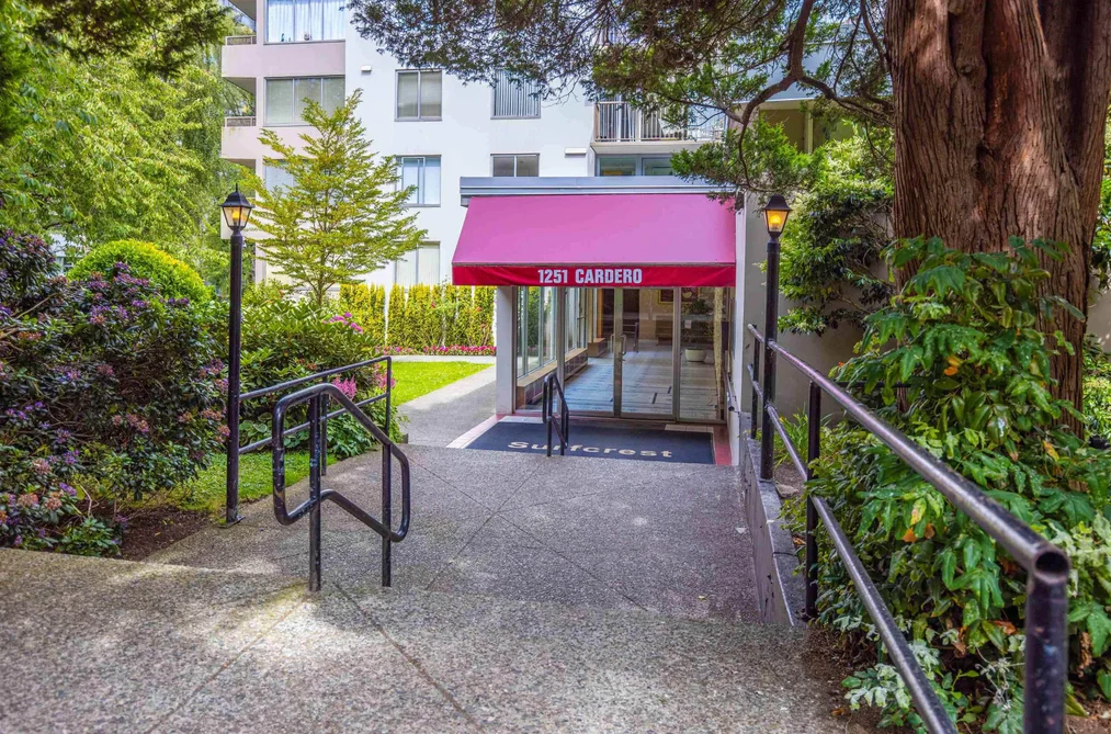 201 1251 CARDERO STREET, Vancouver BC V6G 2H9, Vancouver BC — Residential for Sale - Photo 5