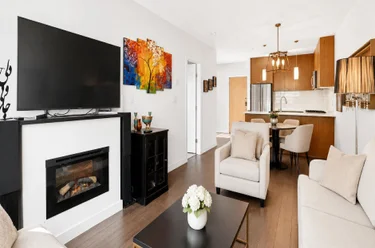 1330 Marine Dr Unit 201, North Vancouver, BC - MLS: R3177775