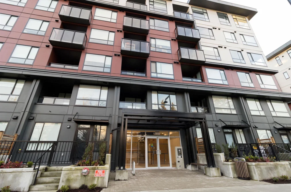 Condo for sale at 201 13838 108 Avenue Surrey British Columbia - MLS: R3130397