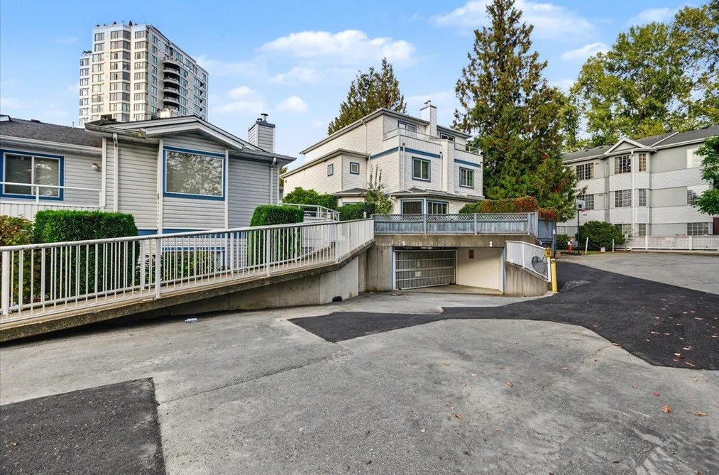 Townhouse for sale at 201 13863 100 Avenue Surrey British Columbia - MLS: R3156325